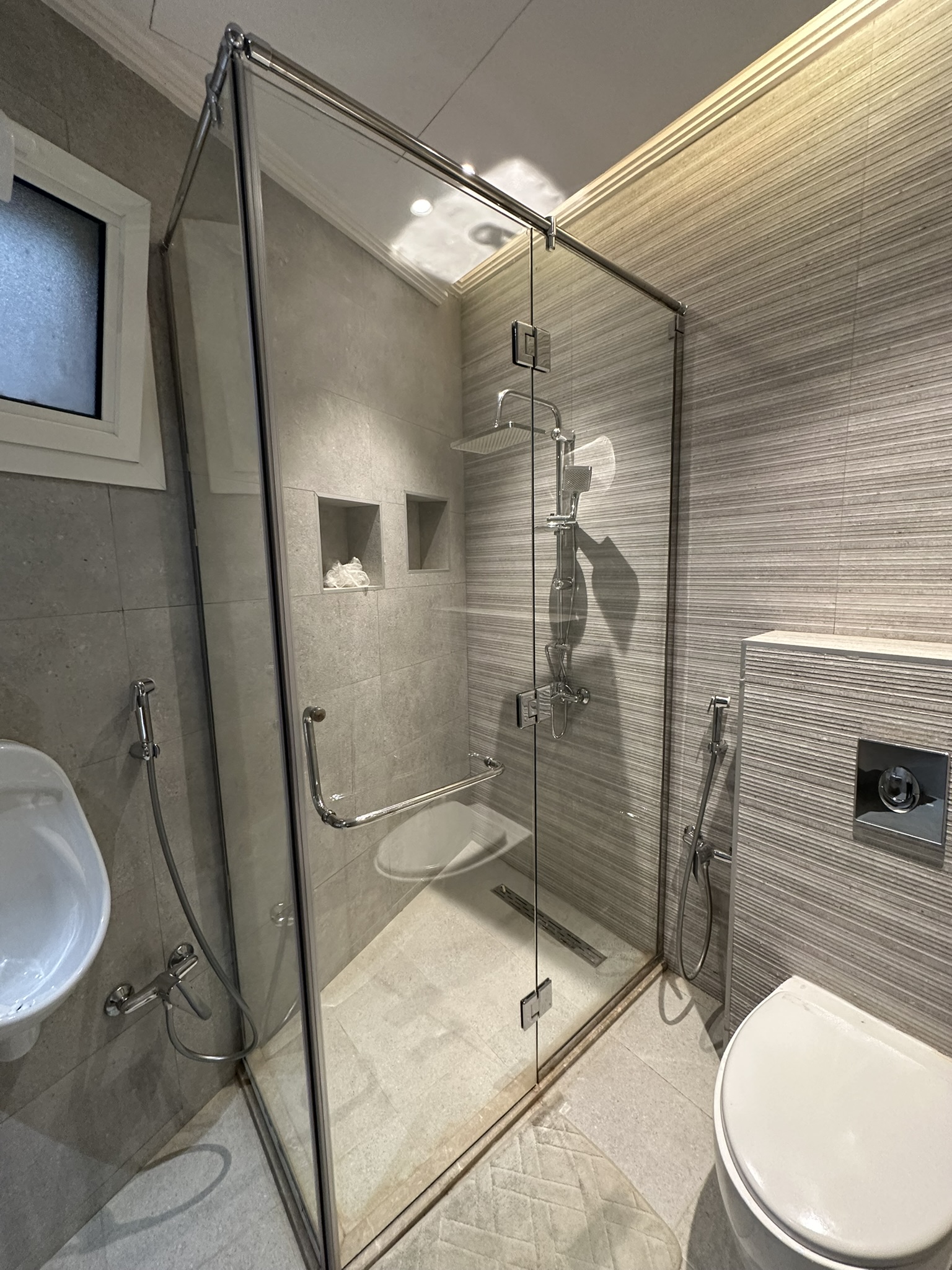 Riyadh Multipurpose Private Villa Complex – Premium Aluminium & Glass Solutions - 4